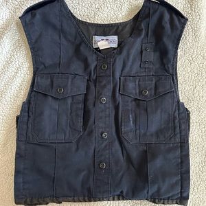 Outer vest carrier women’s small regular